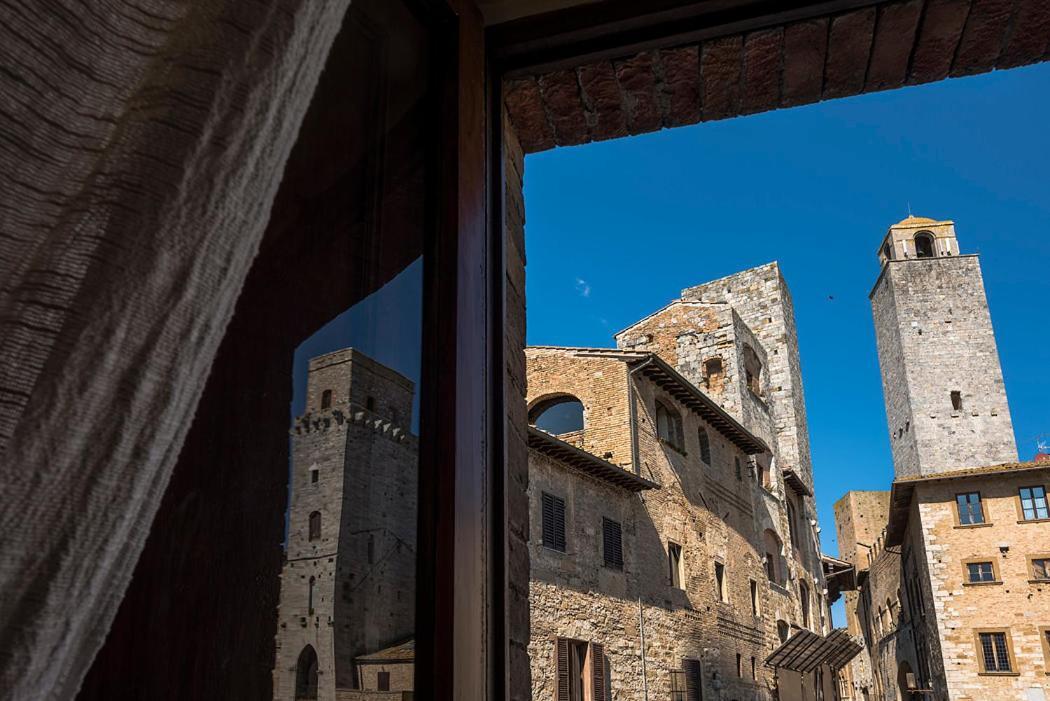 Medieval Palazzo Becci San Gimignano Buitenkant foto